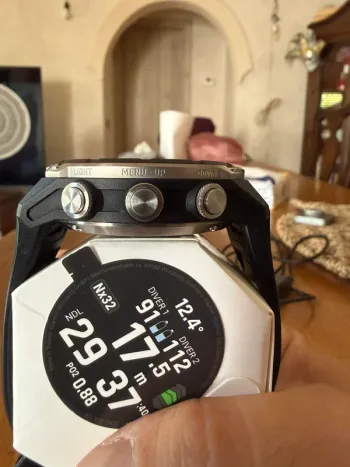 Used Garmin Descent Mk3i 51mm bike — image 5 of 7