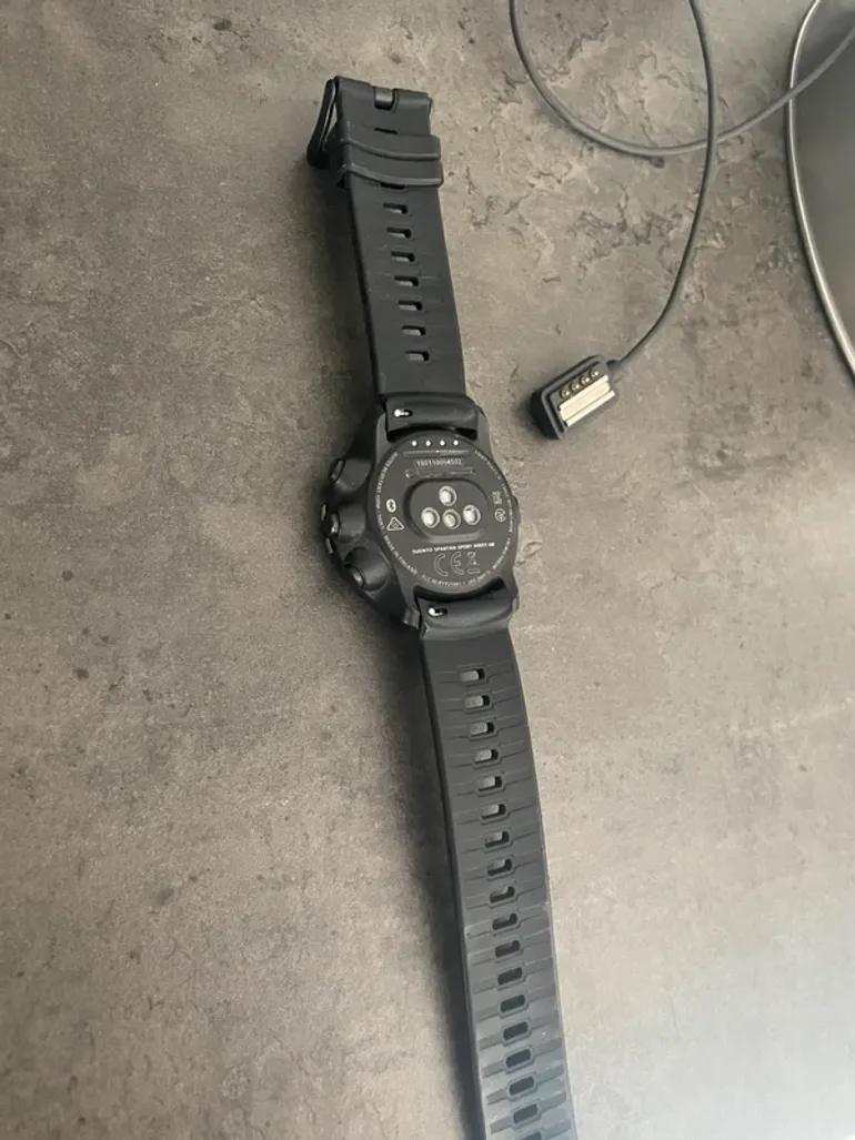 Used Suunto Spartan Sport Wrist HR Baro Stealth bike — image 5 of 13