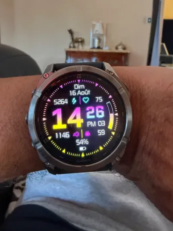 Garmin Fenix 8 Pro bike d'occasion — image 1 sur 10