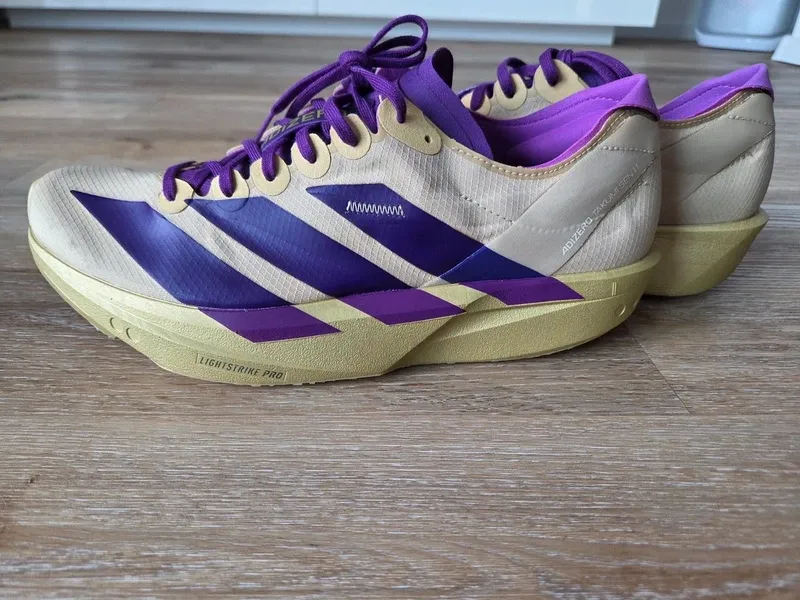 Gebrauchtes Adidas ADIZERO TAKUMI SEN 11 Running Shoes