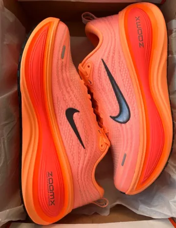 Tweedehands Nike Vomero 18 Plus Running Shoes