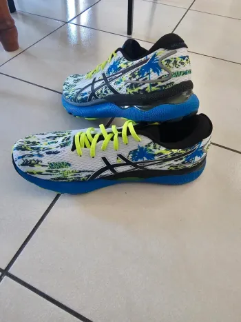Used Asics Gel Nimbus 24 bike — image 2 of 4