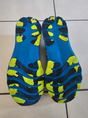 Used Asics Gel Nimbus 24 bike — image 3 of 4
