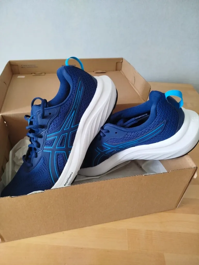 Tweedehands Asics Gel Contend 9 bike — afbeelding 4 van 6