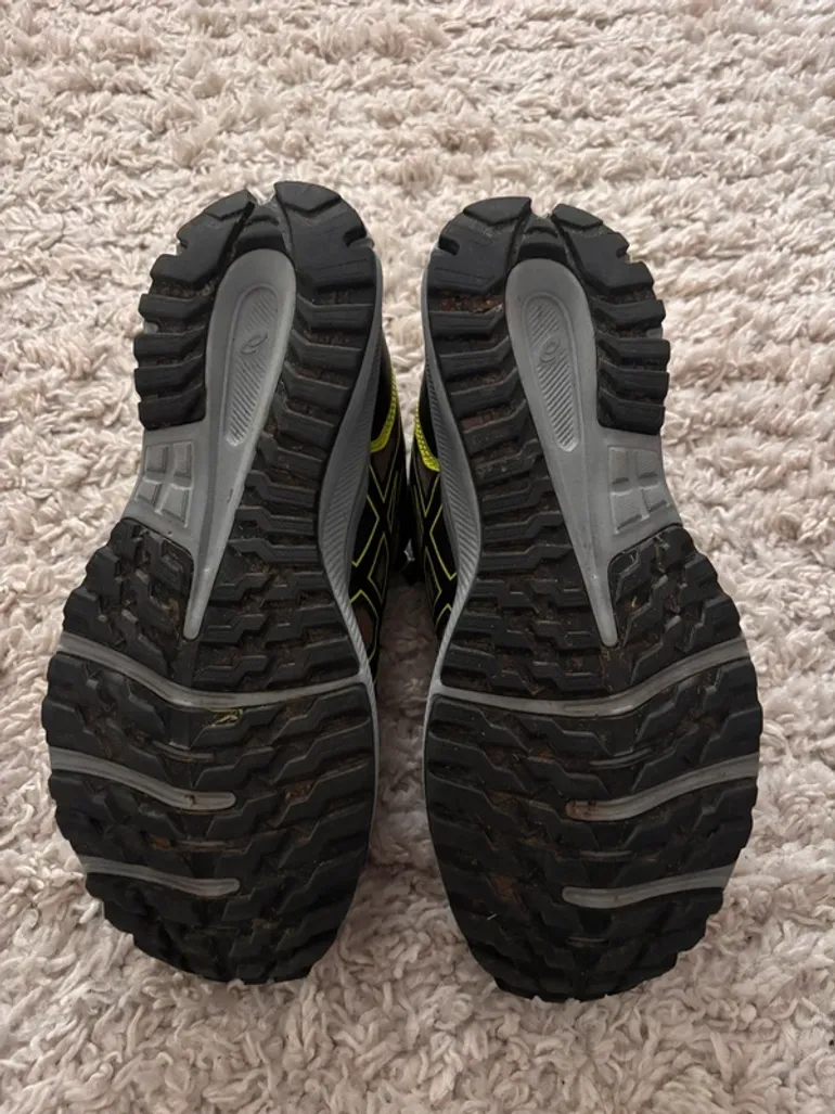 Käytetty Asics Running Shoes bike — kuva 5 / 5