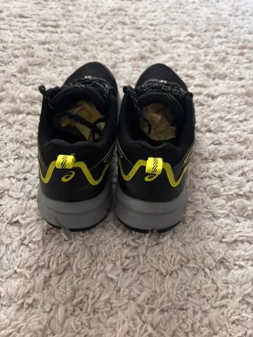 Käytetty Asics Running Shoes bike — kuva 4 / 5