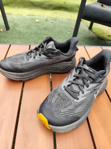Used Hoka Challenger 8GTX bike — image 4 of 7