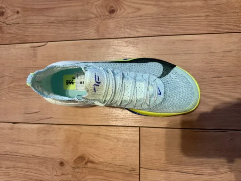 Used Nike Alphafly Next% 3 bike — image 6 of 9