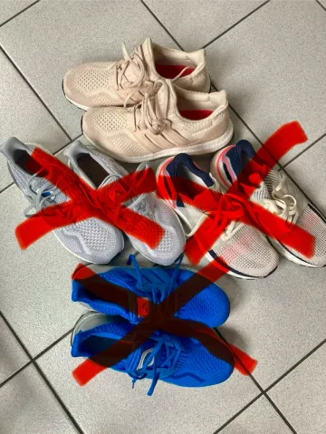 Käytetty Adidas Ultra Boost Running Shoes