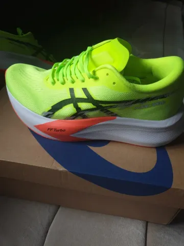 Used Asics Magic Speed 4 Running Shoes