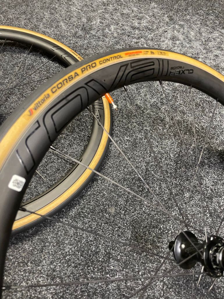Použité Roval CLX32 Rapide 2022 bike — obrázek 3 z 7