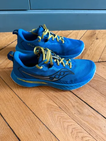 Used Saucony Peregrine 15 Running Shoes