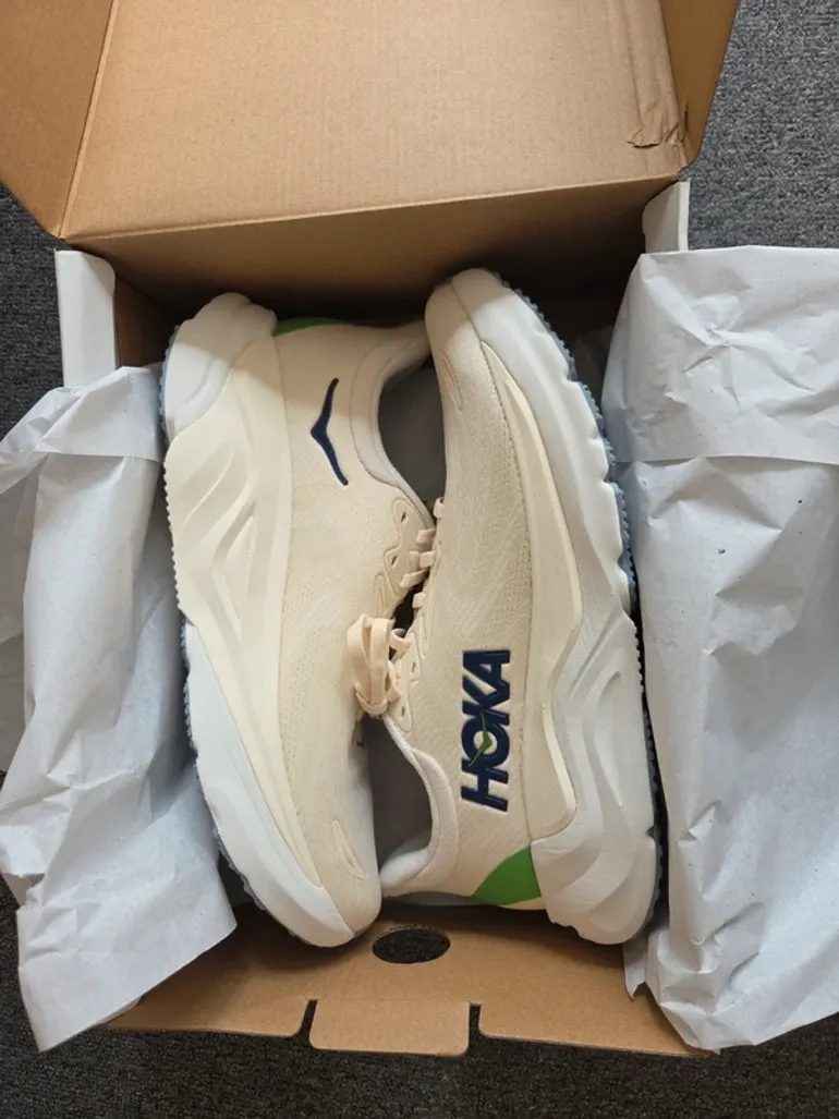 Used Hoka Running Shoes bike — image 2 of 3