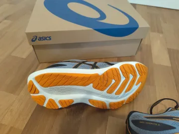 Used Asics Gel-Jadeite 2 bike — image 12 of 15