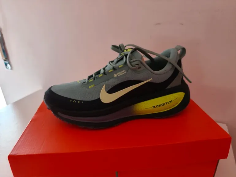 Gebrauchtes Nike Vomero 18 GTX bike — Bild 1 von 7