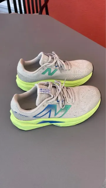 Used New Balance Propel v5 bike — image 1 of 6