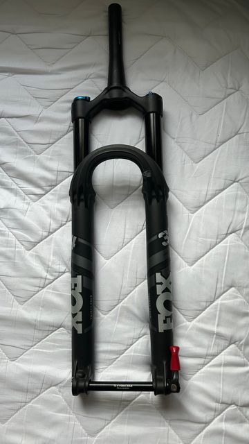 Used Fox 34 Performance bike — image 5 of 5
