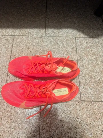 Used Scarpa Vaporfly 4 Running Shoes