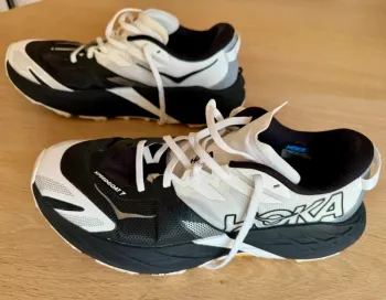 Gebrauchtes Hoka Speedgoat 7 2026 bike — Bild 1 von 7