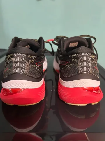 Scarpa Gel Kayano 29 bike usato — immagine 5 di 15