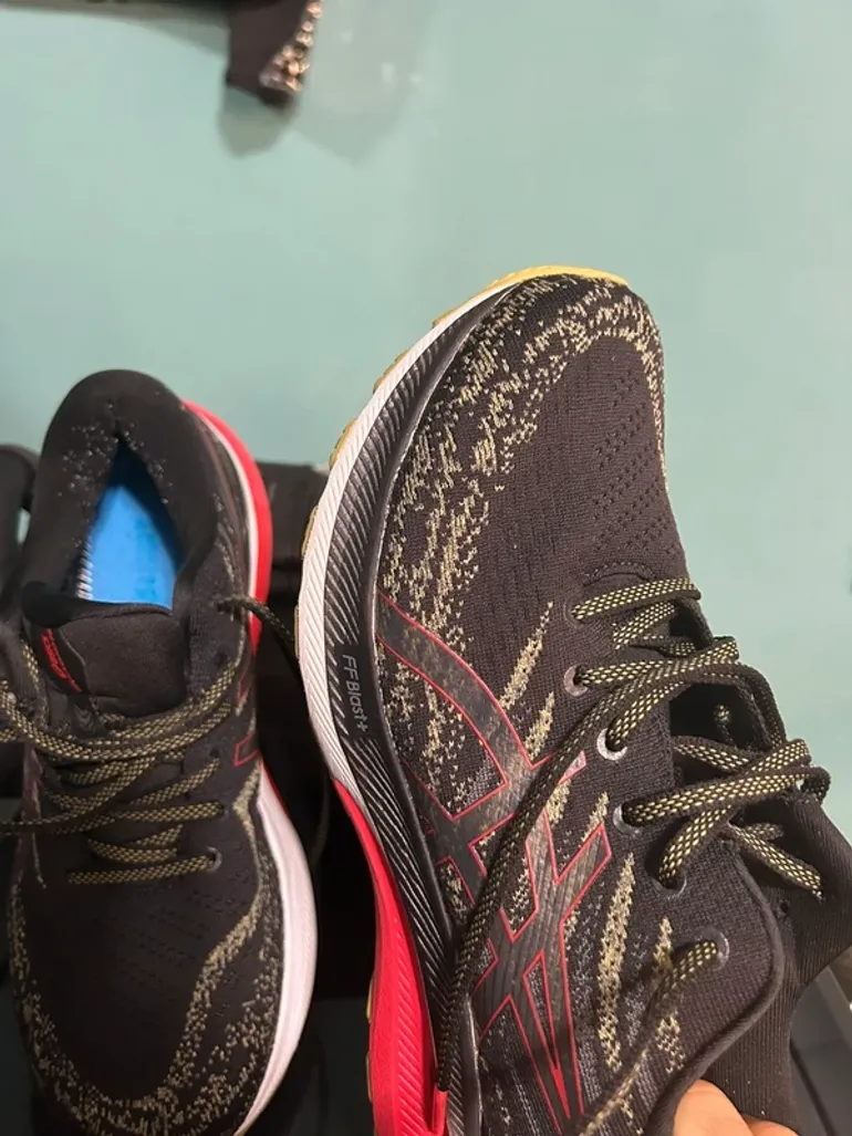 Scarpa Gel Kayano 29 bike usato — immagine 12 di 15