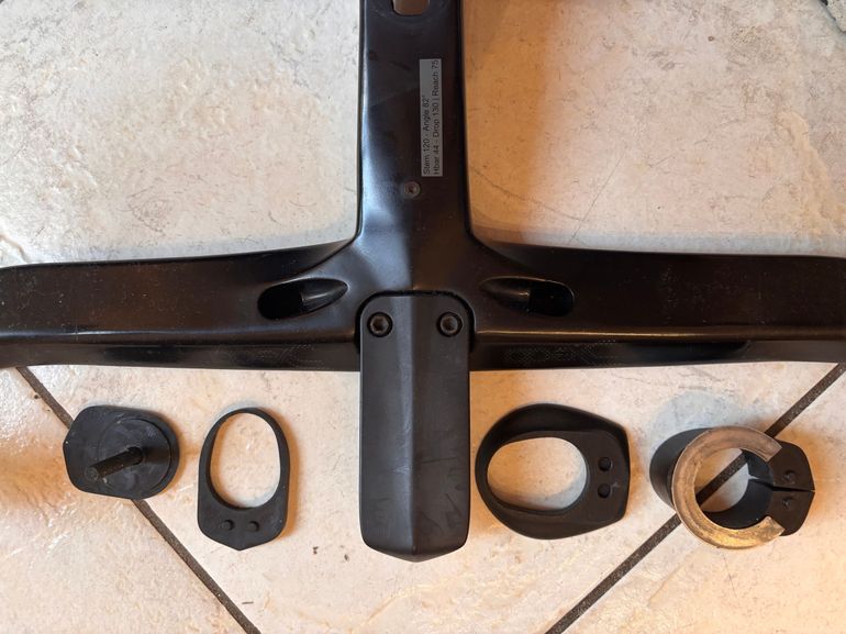 Brugt Deda Alanera Integrated Carbon Handlebar bike — billede 3 af 3