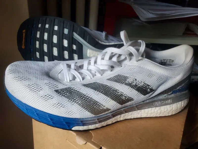 Used Continental Boston 9 Running Shoes