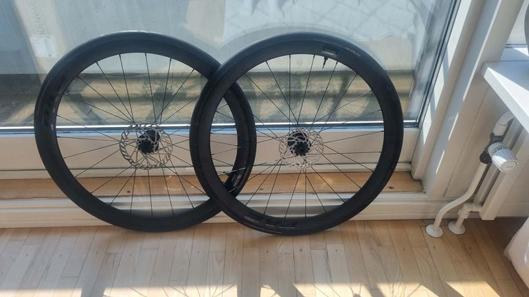 Used Giant PA2 Disc 2025 bike — image 2 of 4