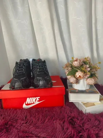 Used Nike Air TL Running Shoes