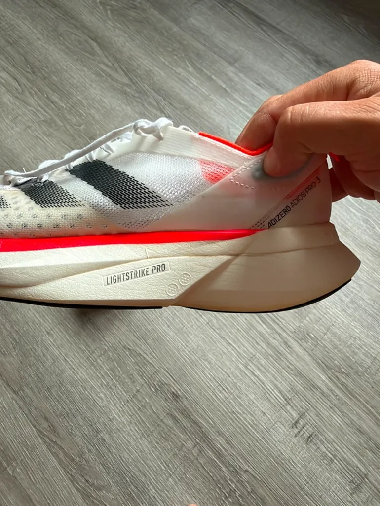 Käytetty Adidas Adizero Adios Pro 3 bike — kuva 2 / 3