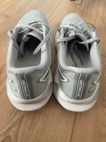 Used Asics Novablast 5 ATC bike — image 5 of 6