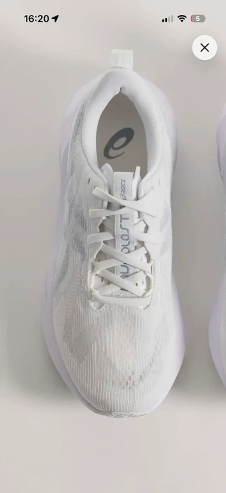 Asics Novablast 5 bike d'occasion — image 2 sur 3