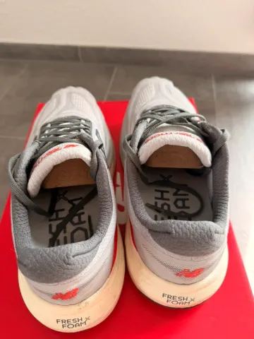 Used New Balance Fresh Foam X More v5 bike — image 9 of 9