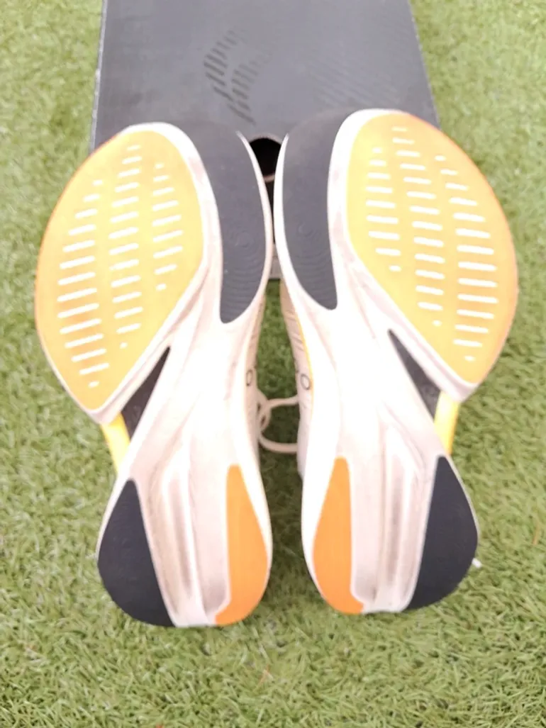 Used Saucony Endorphin Elite 2 bike — image 5 of 7
