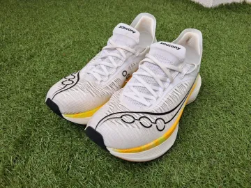 Used Saucony Endorphin Elite 2 Running Shoes