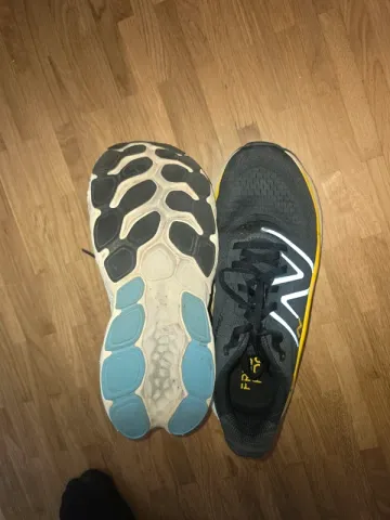 Used New Balance Fresh Foam X 1080v12 bike — image 4 of 5