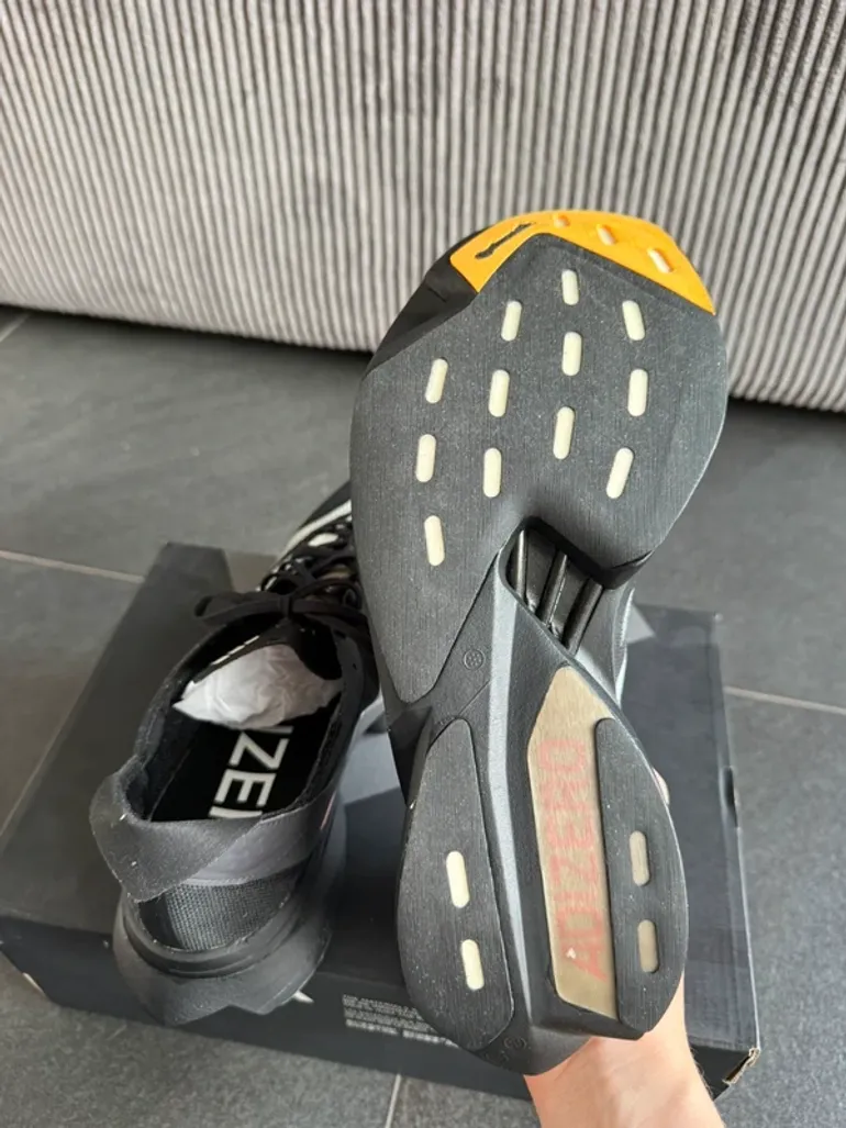 Used Adidas Adizero Adios Pro bike — image 7 of 11