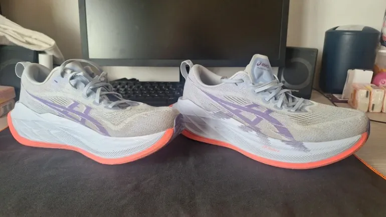 Used Asics Superblast 2 Tokyo Edition bike — image 7 of 8