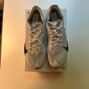 Used Nike Vaporfly 4 Next% bike — image 3 of 6
