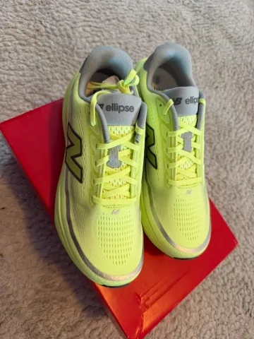 Used New Balance ELLIPSE V1 bike — image 2 of 4