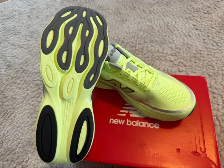 Used New Balance ELLIPSE V1 bike — image 3 of 4