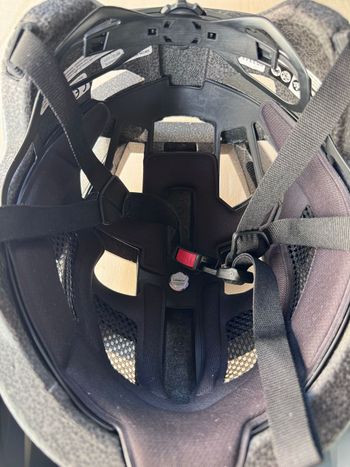Used Bell Mtb MIPS Helmet bike — image 4 of 5