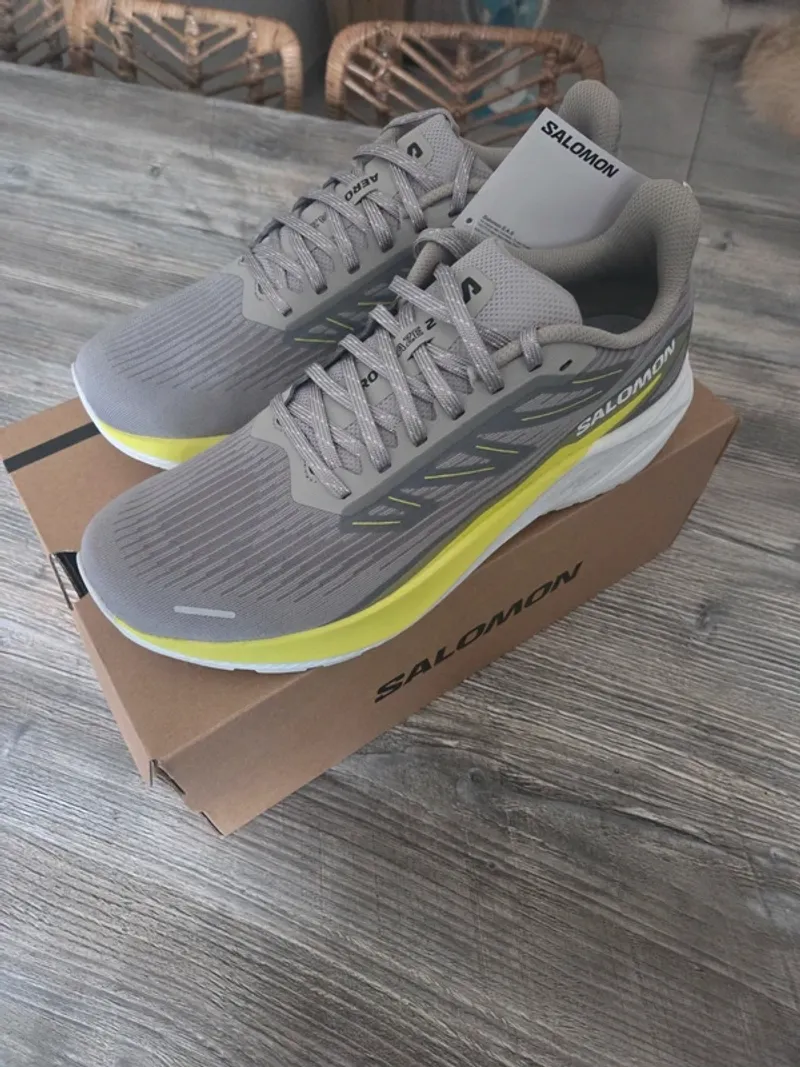 Used Salomon Aero Blaze 2 Running Shoes