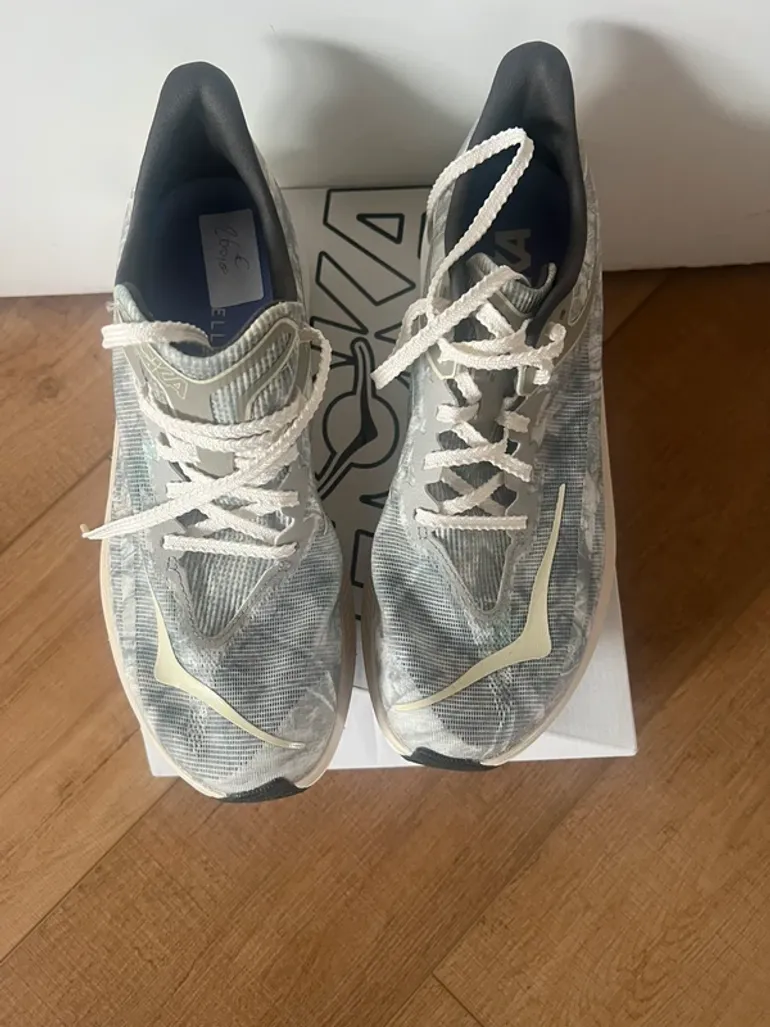 Used Hoka Rocket X 3 John Elliot bike — image 2 of 7
