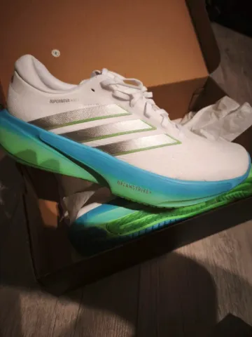 Used Supernova Rise 3 Running Shoes