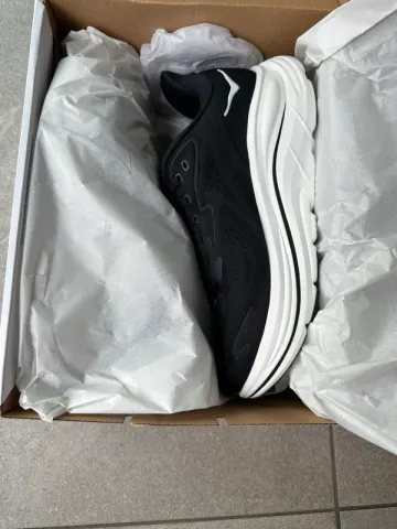 Hoka Clifton 10 bike usato — immagine 4 di 9