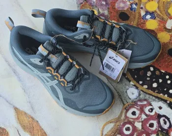 Used Asics Trabuco Terra 3 bike — image 2 of 8