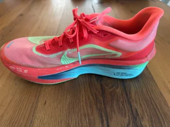 Used Nike Zoomfly 6 bike — image 8 of 9