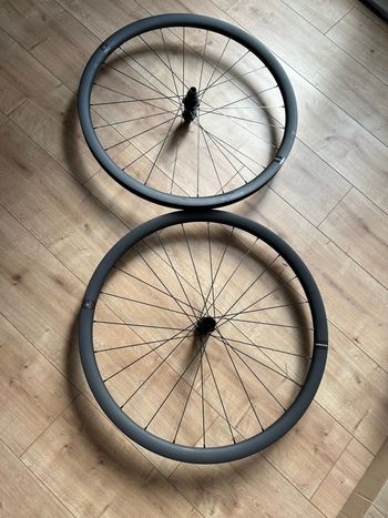 Używany Reverse Components 32|GR Carbon Wheelset 2024 bike — zdjęcie 1 z 8