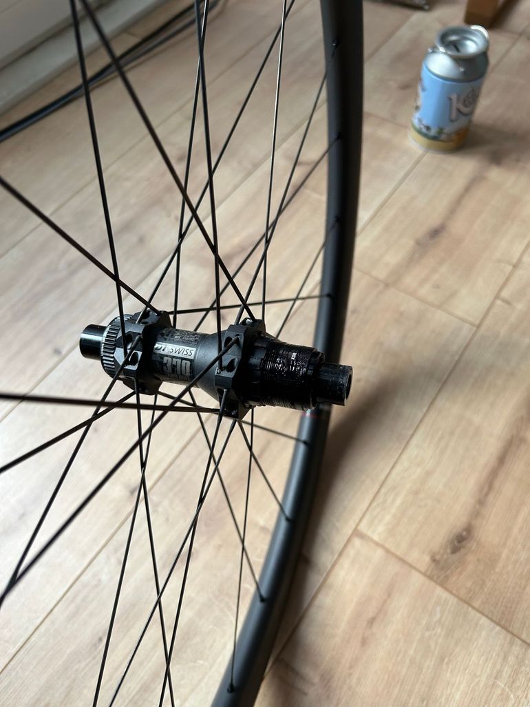 Używany Reverse Components 32|GR Carbon Wheelset 2024 bike — zdjęcie 4 z 8